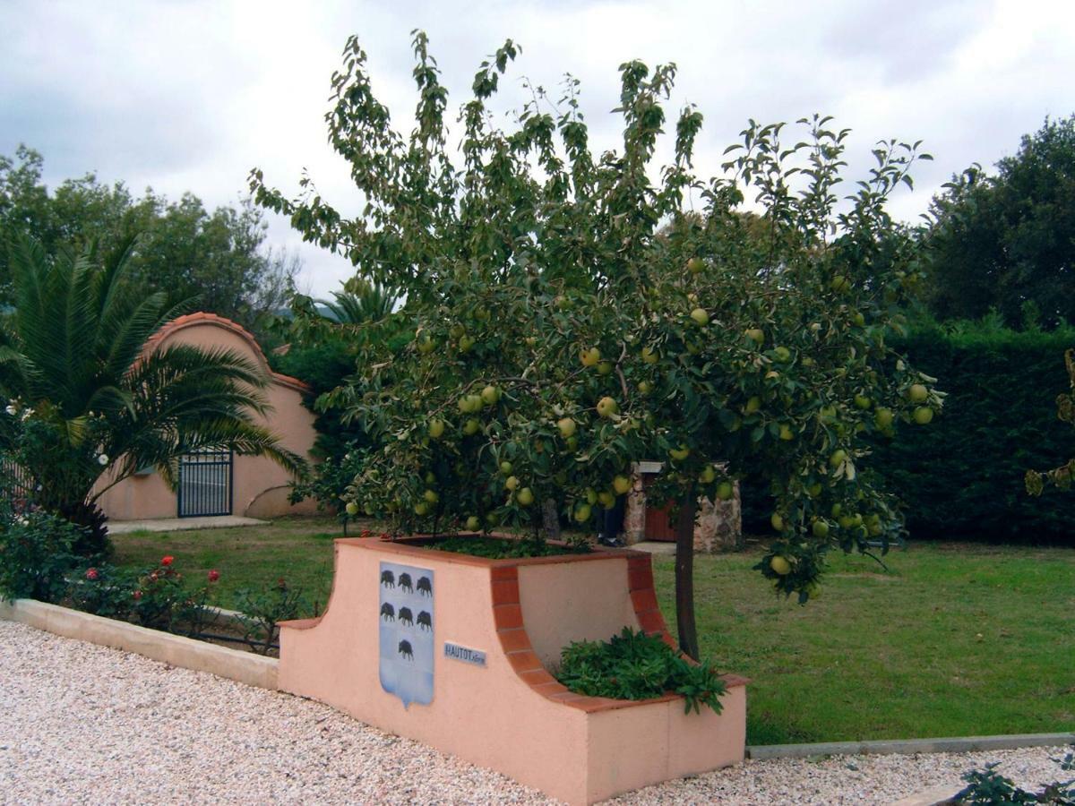 La Planquette Bed & Breakfast Castelnou Bagian luar foto