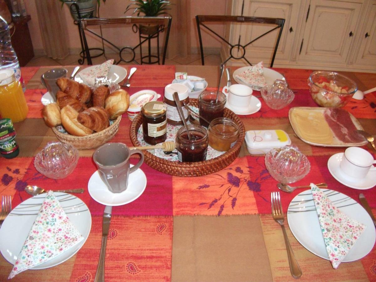 La Planquette Bed & Breakfast Castelnou Bagian luar foto